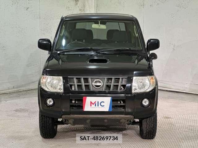 Nissan KICKS 2009-08 8849483-2