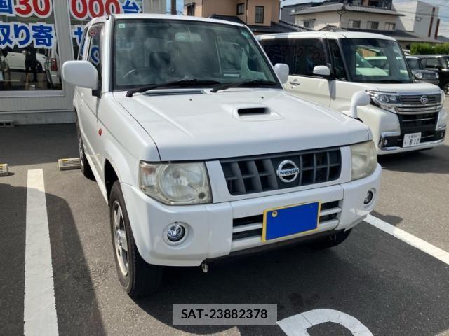 Nissan KICKS 2011-10 8849482-2