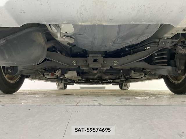 Nissan LAFESTA 2013-07 3376829-18