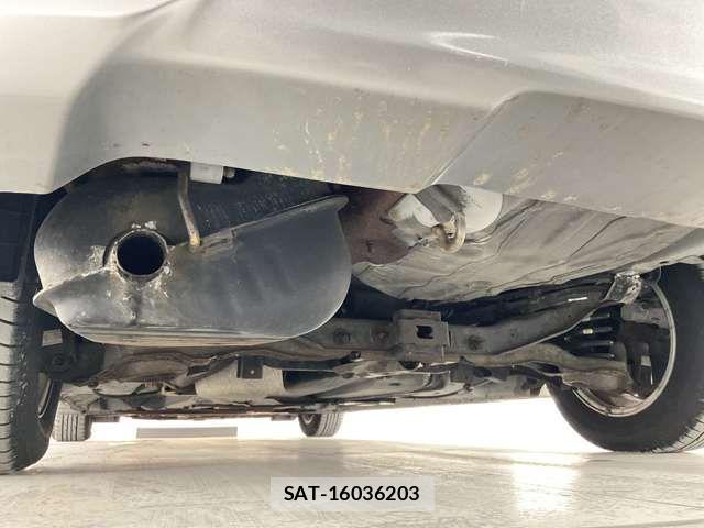 Nissan LAFESTA 2014-04 5870261-14
