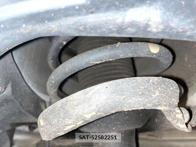 Nissan LAFESTA 2017-01 6815533-19