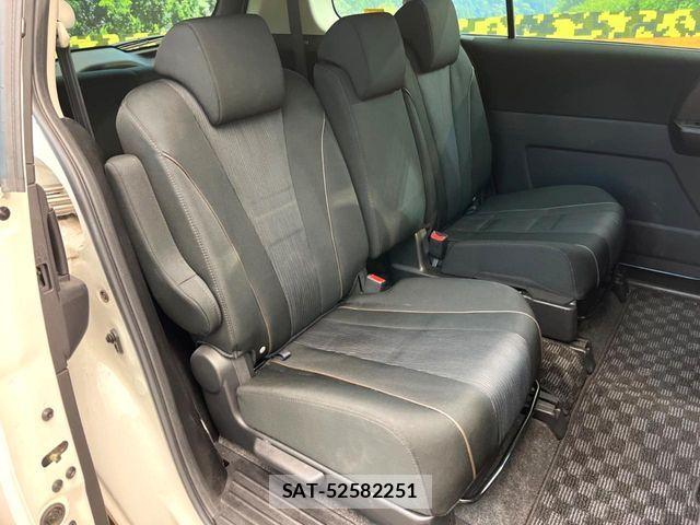 Nissan LAFESTA 2017-01 6815533-8