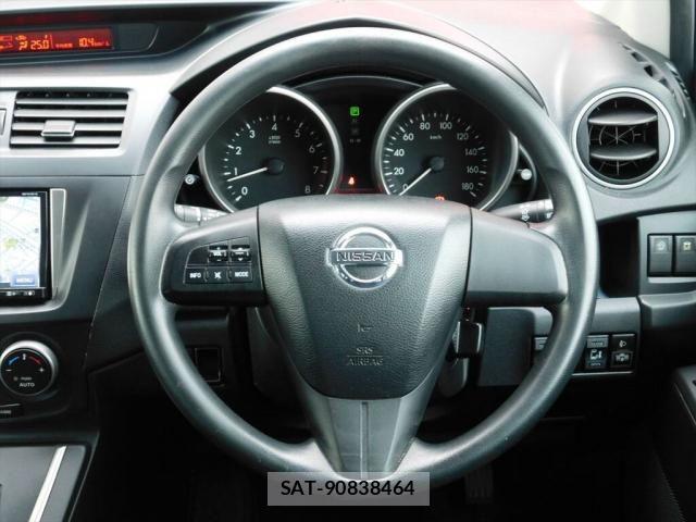 Nissan LAFESTA 2011-08 6815544-28