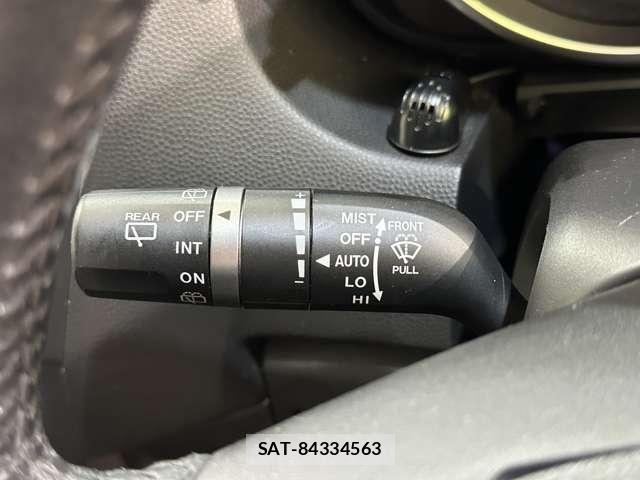 Nissan LAFESTA 2011-11 7020702-12