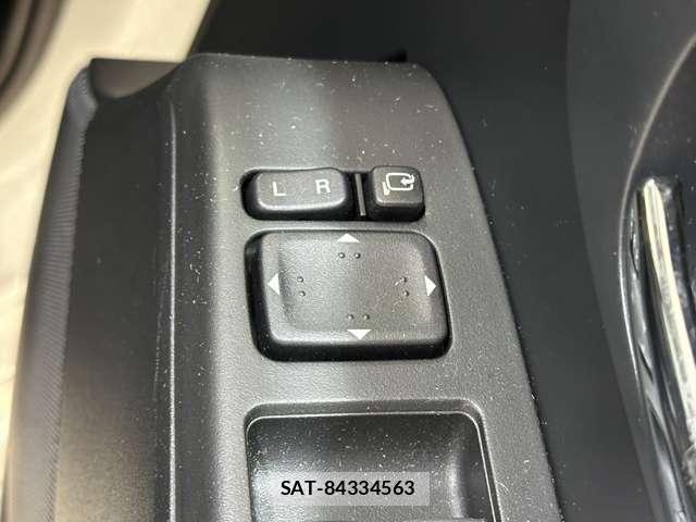 Nissan LAFESTA 2011-11 7020702-16
