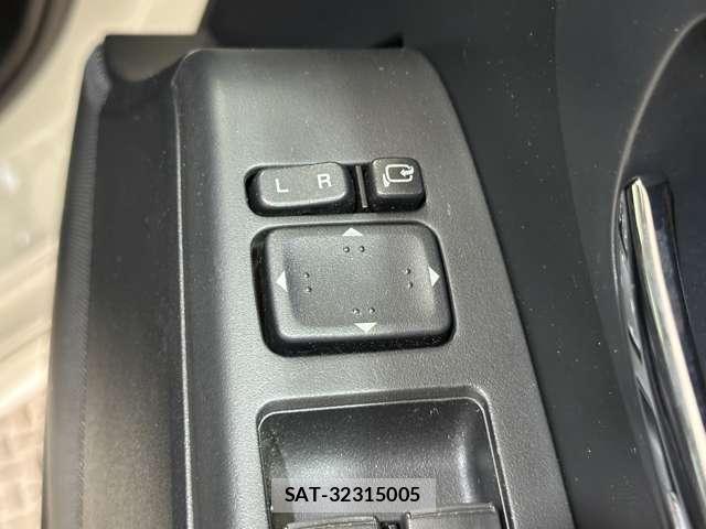 Nissan LAFESTA 2012-01 7272147-13