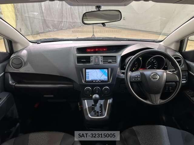 Nissan LAFESTA 2012-01 7272147-14