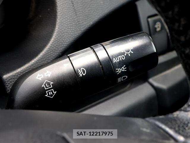 Nissan LAFESTA 2016-09 7272141-21
