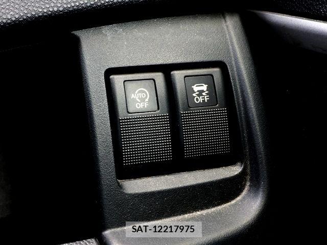 Nissan LAFESTA 2016-09 7272141-22