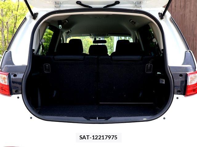 Nissan LAFESTA 2016-09 7272141-28