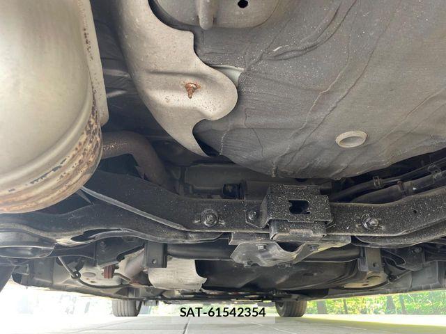 Nissan LAFESTA 2013-09 7272142-19