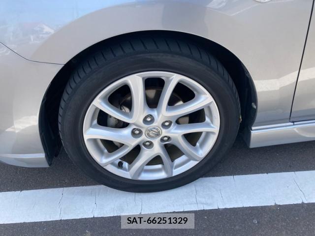 Nissan LAFESTA 2012-08 7455208-10