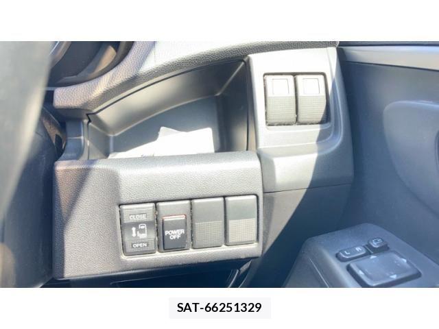 Nissan LAFESTA 2012-08 7455208-12