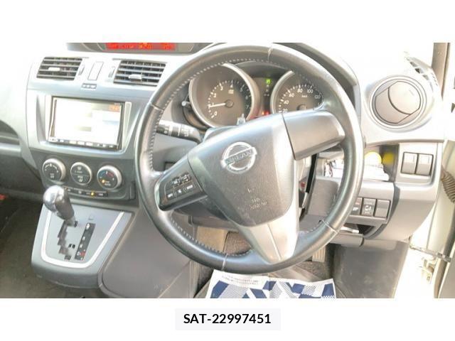 Nissan LAFESTA 2011-06 7455207-12