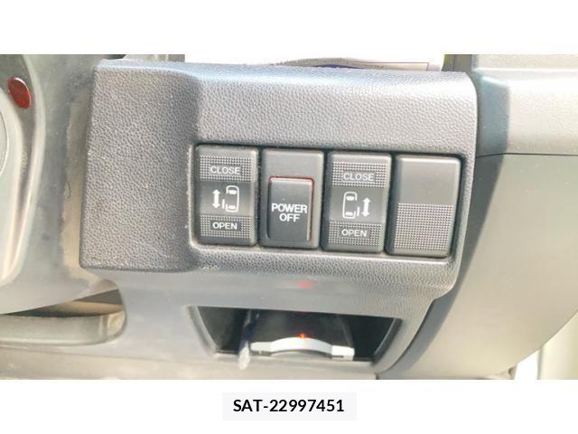 Nissan LAFESTA 2011-06 7455207-14