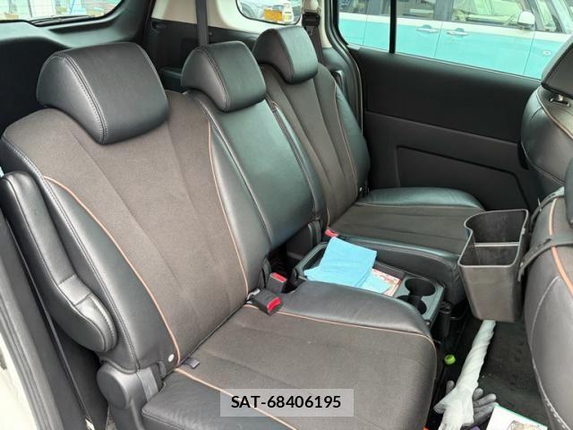 Nissan LAFESTA 2013-03 7617402-13