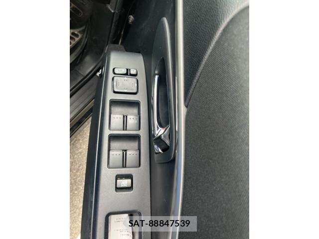 Nissan LAFESTA 2011-10 7617406-10