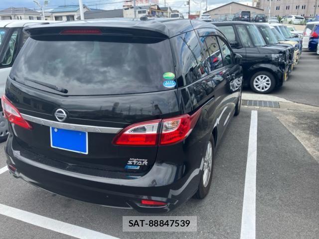 Nissan LAFESTA 2011-10 7617406-3