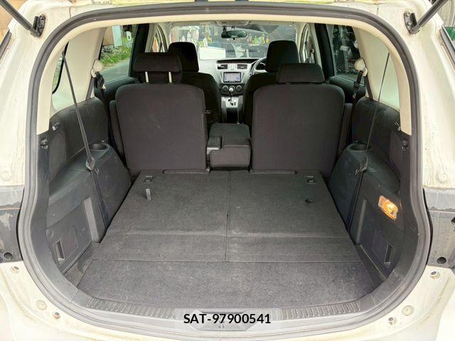 Nissan LAFESTA 2011-06 7724692-11