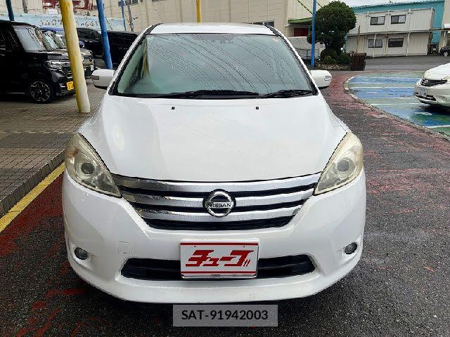 Nissan LAFESTA 2012-06 7724690-12