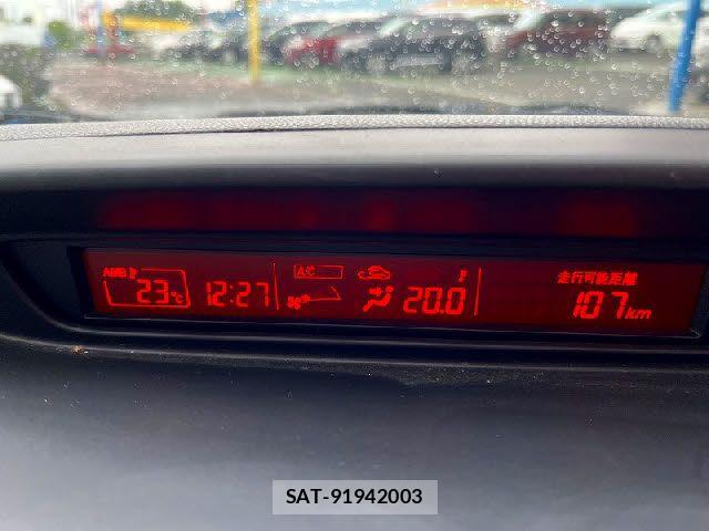 Nissan LAFESTA 2012-06 7724690-17