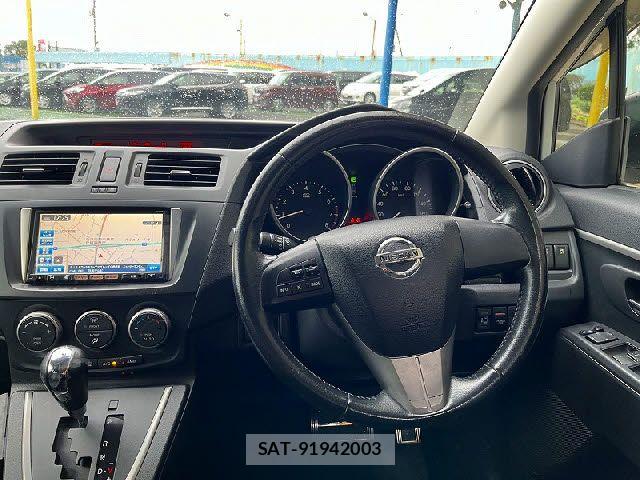 Nissan LAFESTA 2012-06 7724690-1