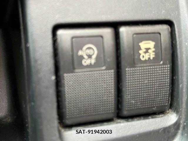 Nissan LAFESTA 2012-06 7724690-5