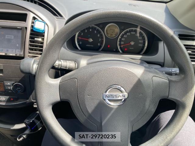 Nissan LAFESTA 2011-08 7724691-17