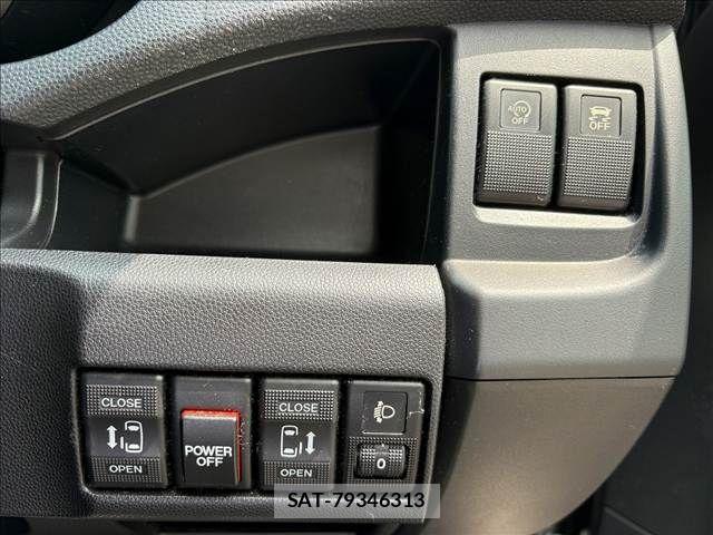 Nissan LAFESTA 2011-08 7786115-9