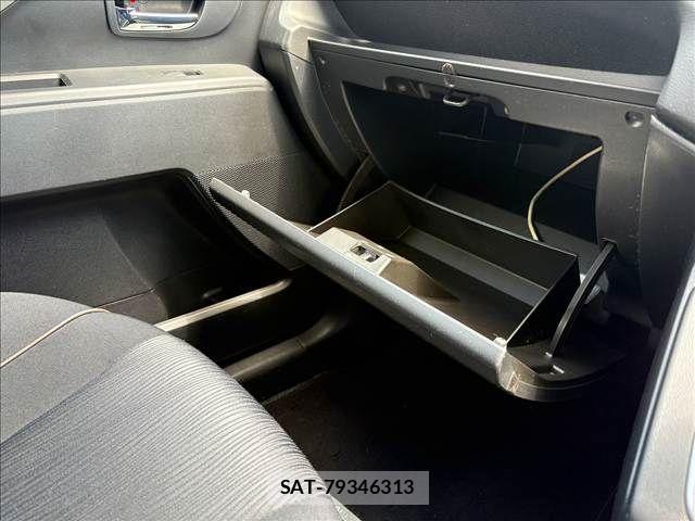 Nissan LAFESTA 2011-08 7786115-19