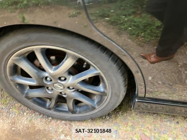 Nissan LAFESTA 2013-12 7786107-3