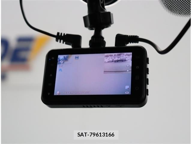 Nissan LAFESTA 2013-01 7786116-10