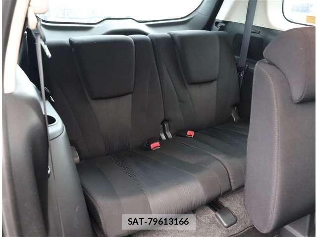 Nissan LAFESTA 2013-01 7786116-26