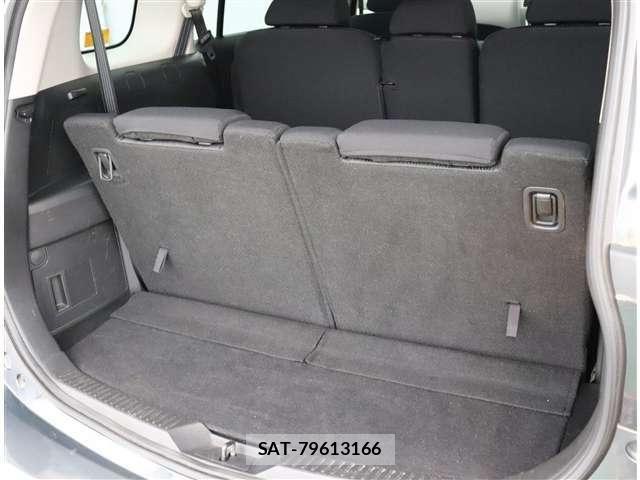Nissan LAFESTA 2013-01 7786116-27