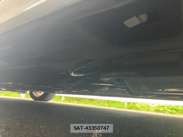 Nissan LAFESTA 2011-09 7877130-13