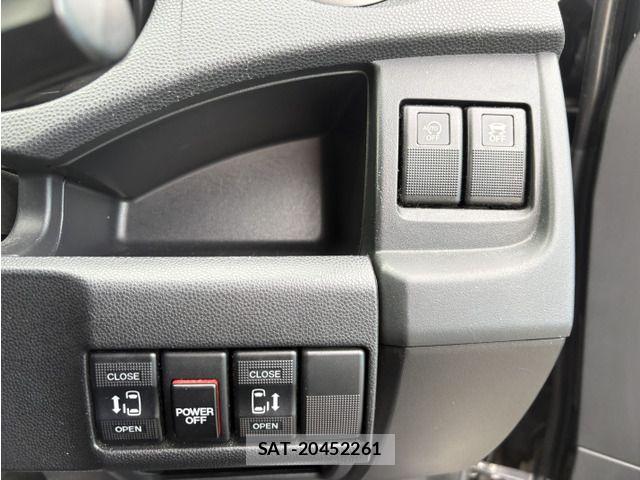 Nissan LAFESTA 2017-05 7877126-7
