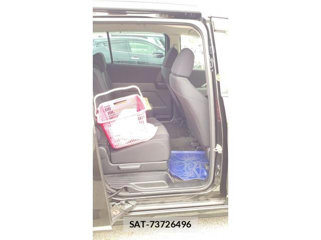 Nissan LAFESTA 2012-01 7979642-10