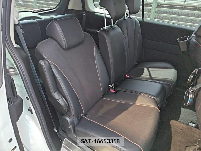 Nissan LAFESTA 2017-07 8036238-24