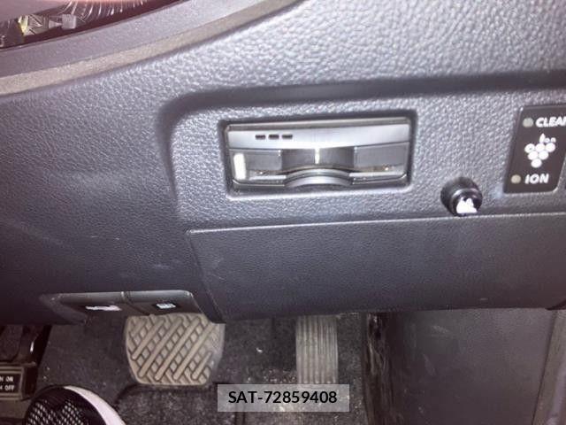 Nissan LAFESTA 2006-01 8099911-7