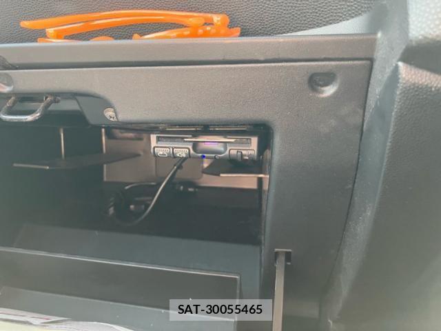 Nissan LAFESTA 2012-08 8158652-23