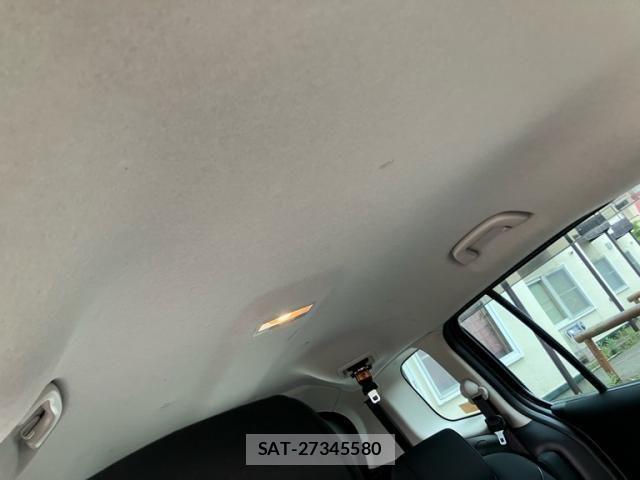 Nissan LAFESTA 2015-09 8230506-13