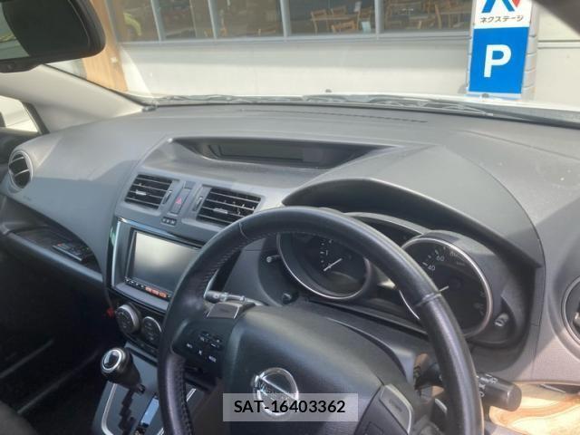 Nissan LAFESTA 2013-02 8230507-15