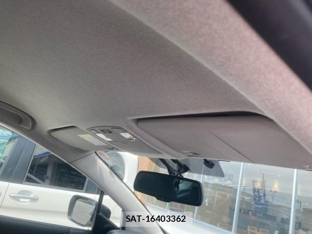 Nissan LAFESTA 2013-02 8230507-16