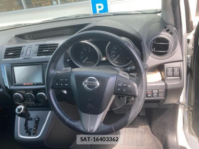 Nissan LAFESTA 2013-02 8230507-17