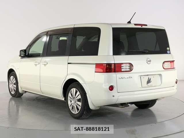 Nissan LAFESTA 2012-02 8245575-7