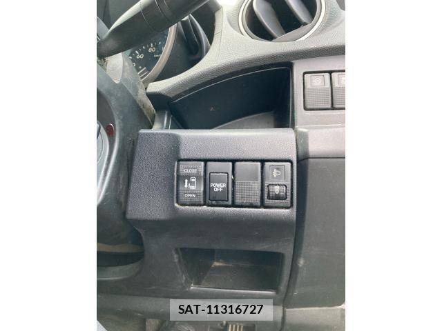 Nissan LAFESTA 2016-07 8315017-26