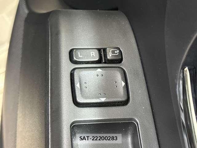Nissan LAFESTA 2014-07 8354776-16