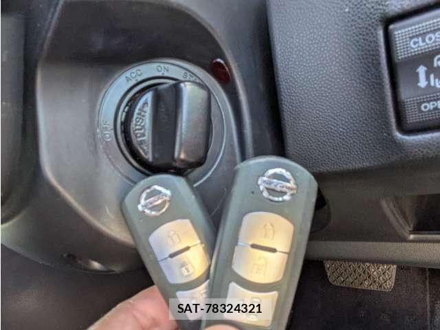Nissan LAFESTA 2013-11 8354778-27