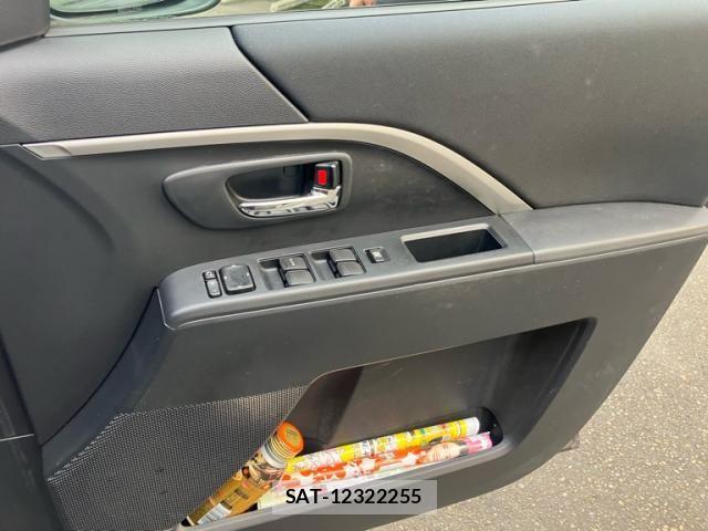 Nissan LAFESTA 2016-09 8366535-10