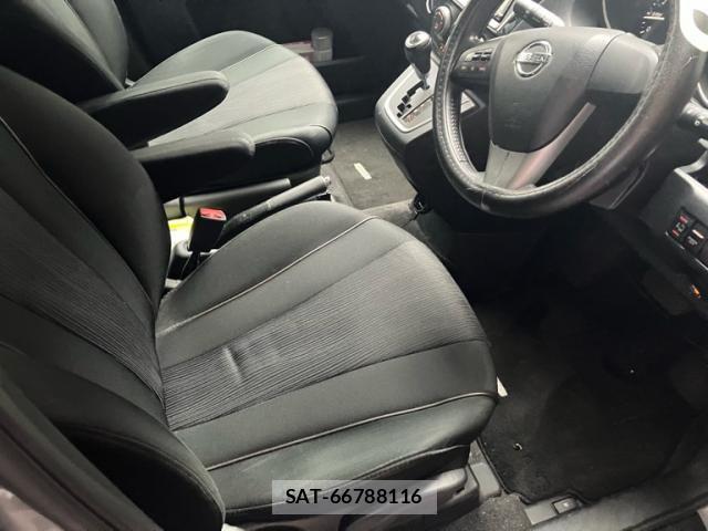 Nissan LAFESTA 2014-01 8371765-8